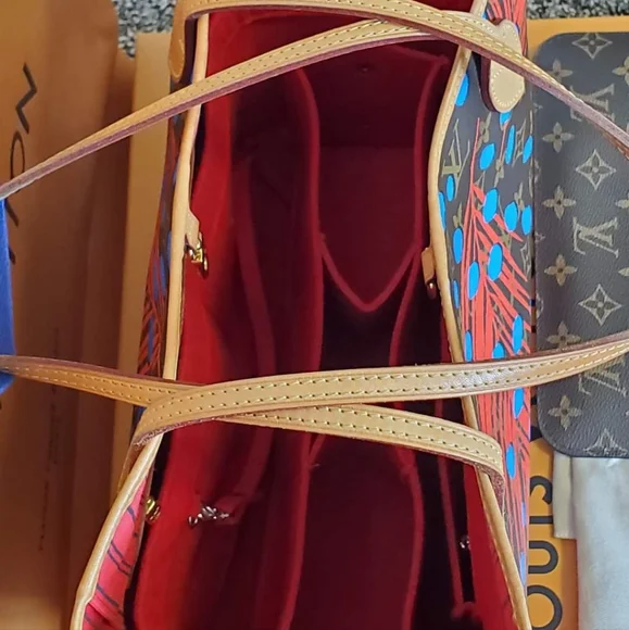 Louis Vuitton Neverfull MM Jungle dots limited Edition with pouch - Picture 10 of 17